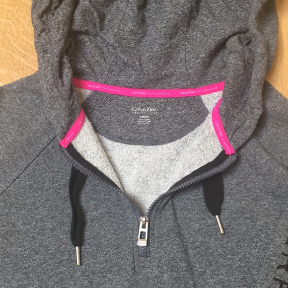 Calvin Klein quarter zip hoodie - Picture 3 of 6